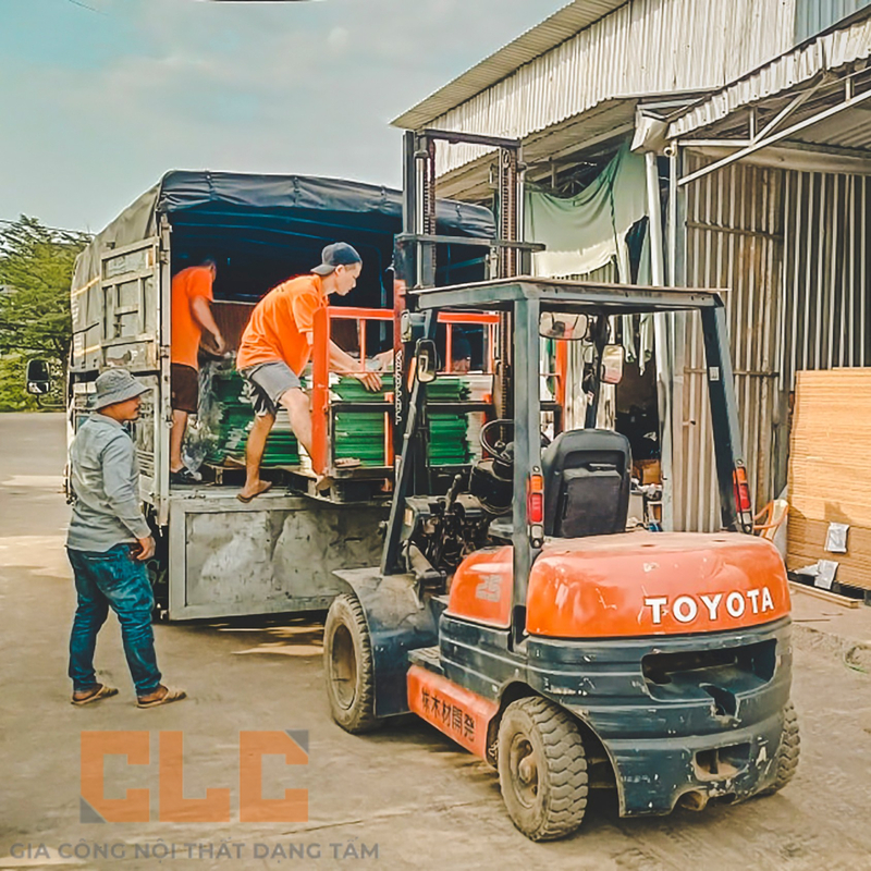 Gia công CNC dạng tấm biến vật liệu vô tri thành kiệt tác không tưởng